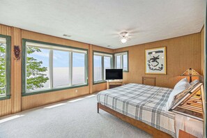 5 dormitorios, tabla de planchar con plancha, wifi y ropa de cama