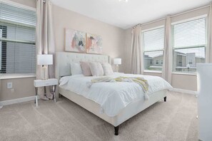 6 chambres, fer et planche à repasser, Wi-Fi, draps fournis