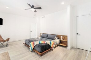 3 chambres, fer et planche à repasser, accès Internet, draps fournis