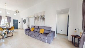 TV - Villa Rojo - A Murcia Holiday Rentals Property (Torre Pacheco)