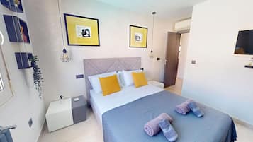 3 slaapkamers, een strijkplank/strijkijzer, gratis wifi, beddengoed