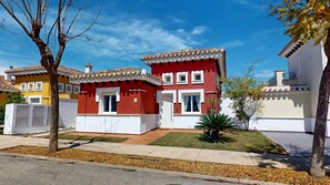 Exterior - Villa Rojo - A Murcia Holiday Rentals Property (Torre Pacheco)