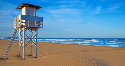 Charming 2-bed apartment with Pool and WiFi in Playa de Gandia