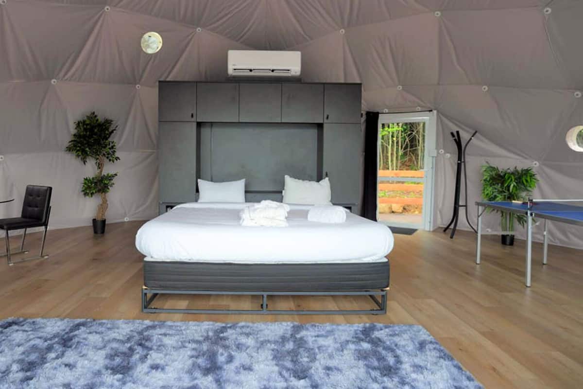 Superior Suite, Mountain View | 2 bedrooms, Egyptian cotton sheets, premium bedding, pillowtop beds