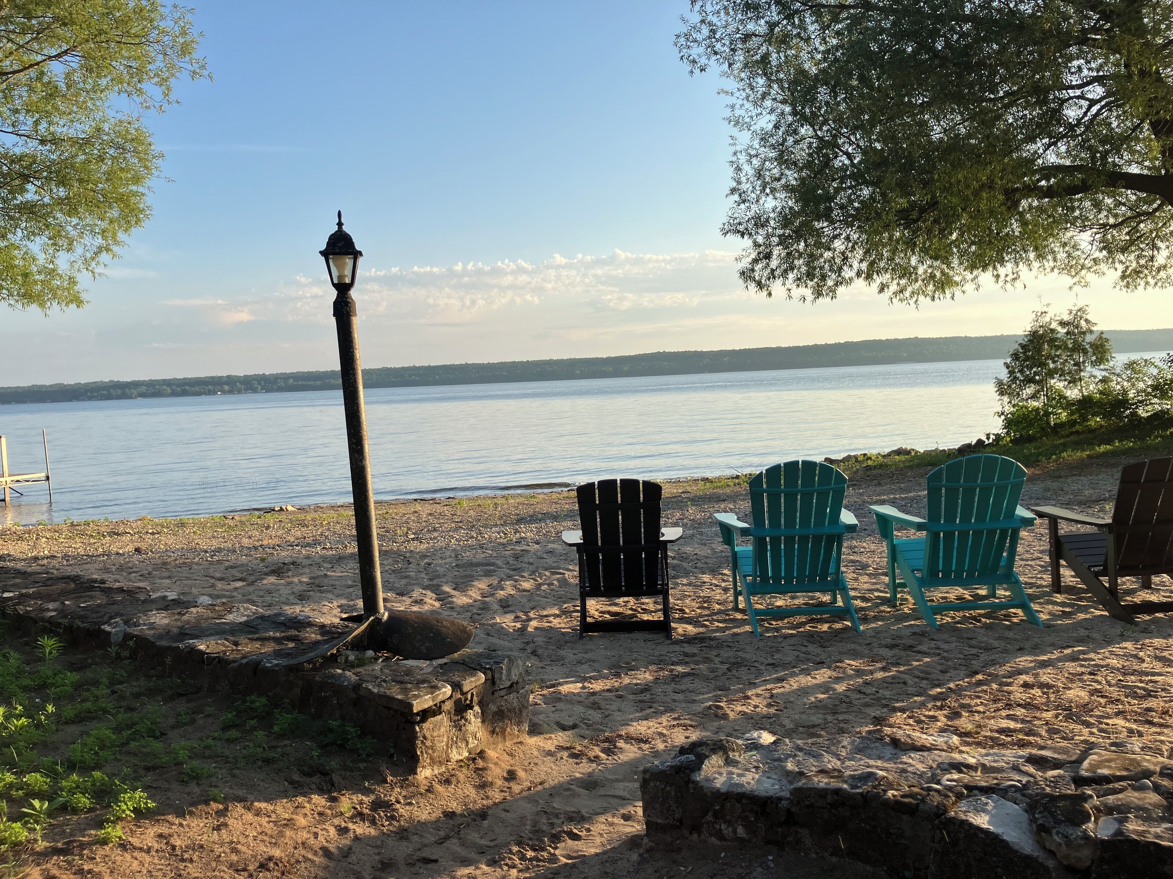 Plage, chaises longues