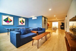 Apartment | 3 bedrooms, Internet