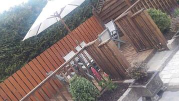 ํ์ฐ์ค | ํ
๋ผ์ค/ํํฐ์ค