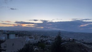 Miscellaneous - Charming 1-bedroom villa in welcoming Amman with WiFi, AC (Amman)