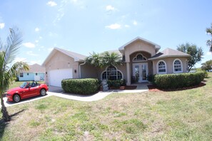 Exterior - Cape Coral Wildlife Views
Heated Pool-Pet & Family Friendly (Cape Coral)