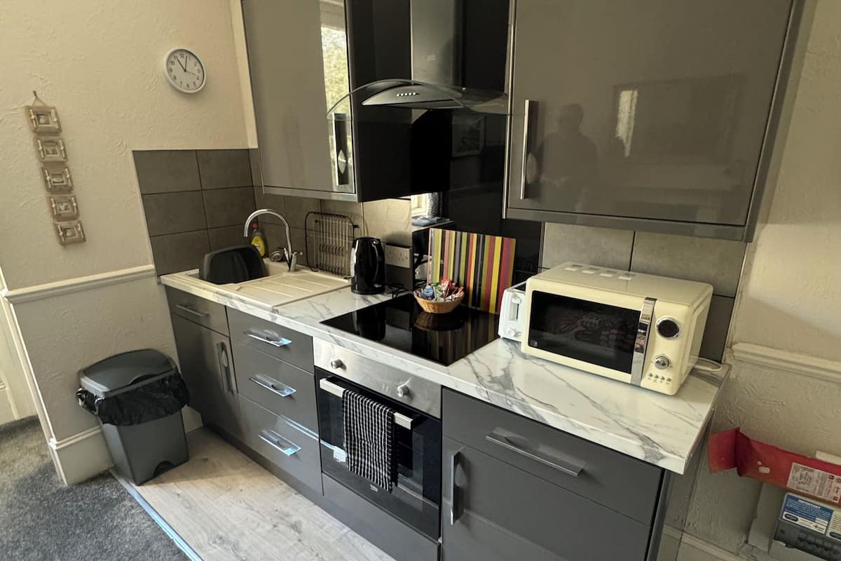 Studio (Flatlet 3)