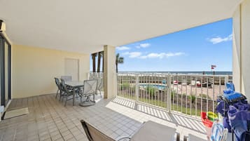 Apartamento Signature, 3 habitaciones, no fumadores, vistas a la playa | Vistas del balcón