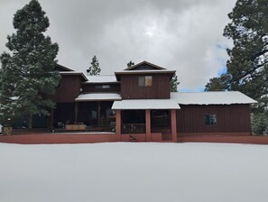 Exterior - Working Ranch Home 100% off the grid in Williams, AZ (Williams)