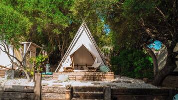Superior tent | Gratis wifi, beddengoed