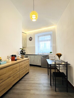 Dining - Elegant central apartment 2 minutes' walk from the Casino (Sanremo)