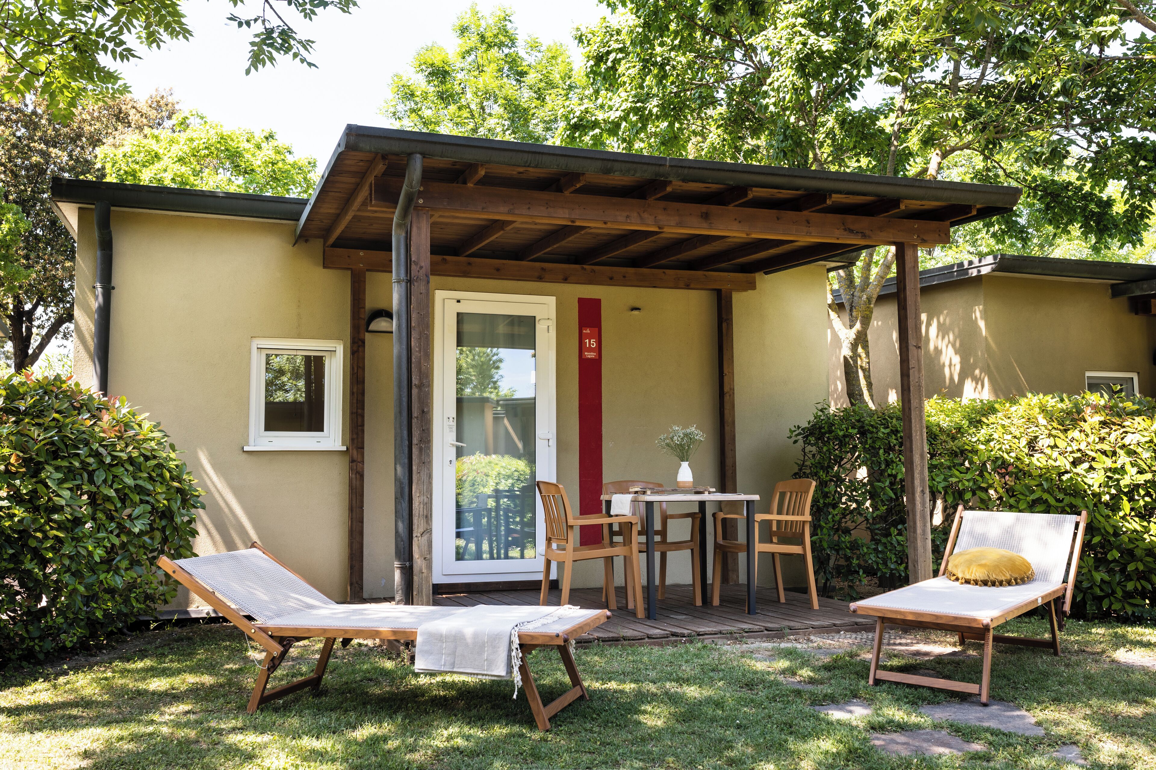 2 habitaciones, caja de seguridad en la habitación y ropa de cama 