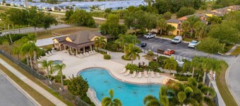 3-Bed with pool - Close to beach