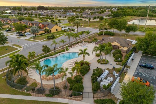 3-Bed with pool - Close to beach