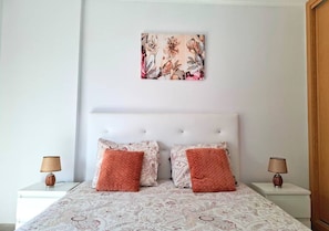 1 chambre, fer et planche à repasser, accès Internet, draps fournis