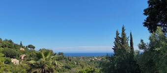 Magnificent sea view villa