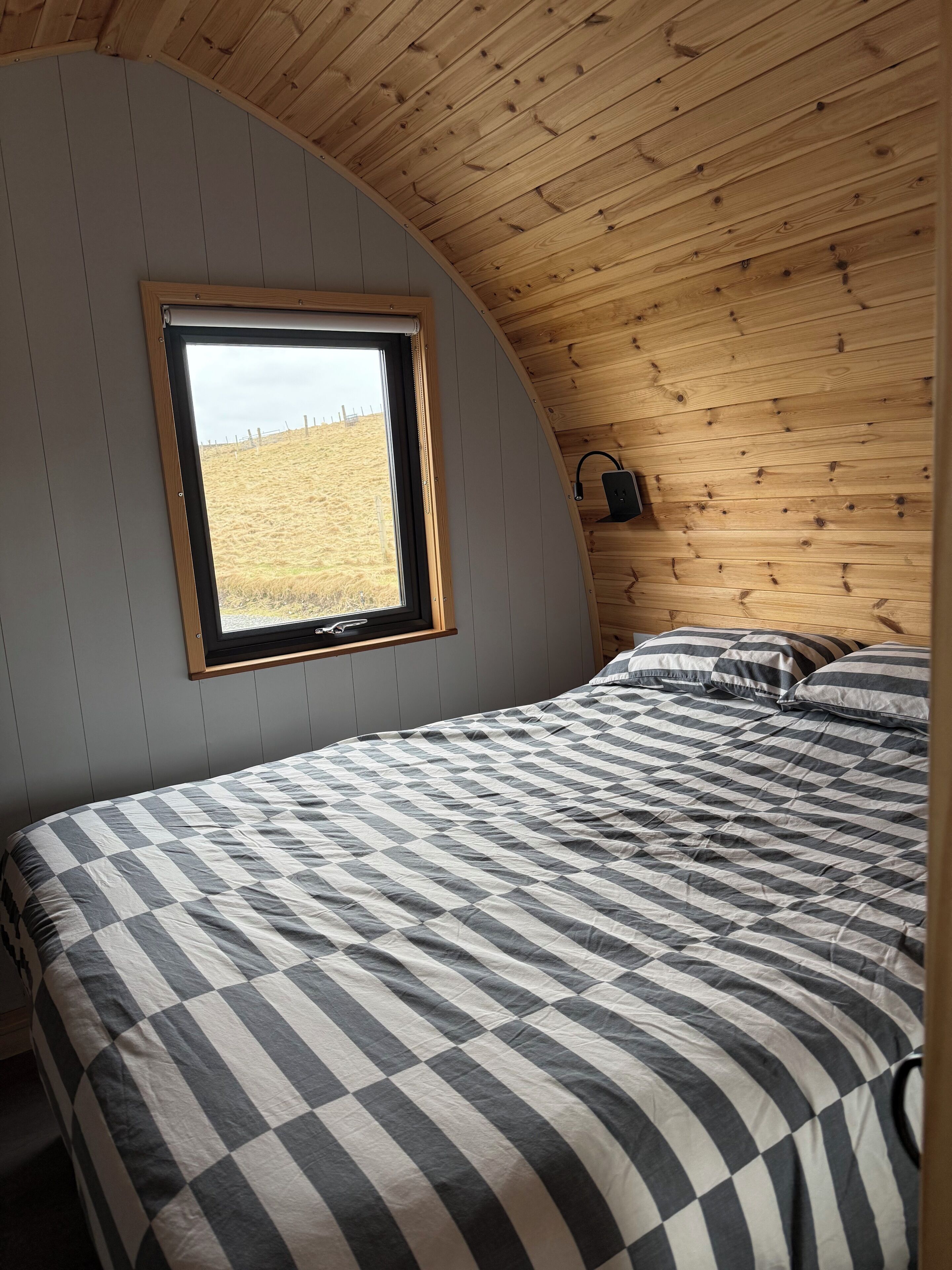 1 多间卧室、办公桌、熨斗/熨衣板、免费 WiFi