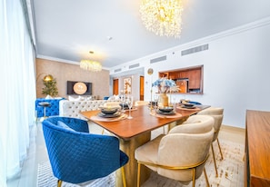 Apartemen, 2 kamar tidur, akses ke kolam renang | Makan di kamar