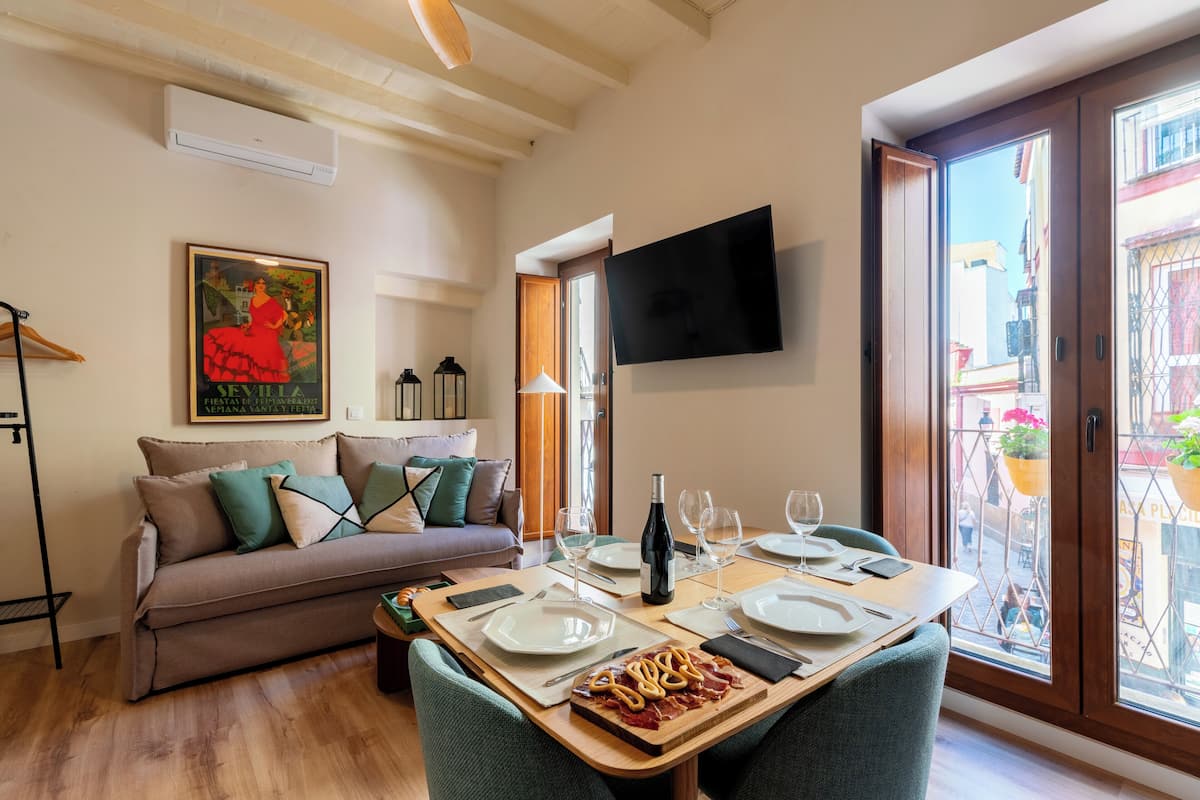 Luxury Apartment, Balcony, City View | Living area