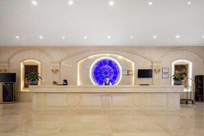 Lobby - Longtai Jindu Hotel (Huizhou Ganghui Shopping Center) (Huizhou)