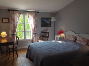 5 camere, ferro/asse da stiro, Wi-Fi, lenzuola