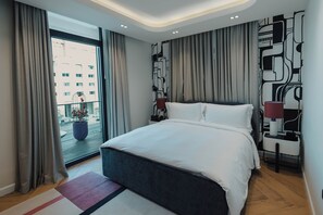 In-room safe, desk, laptop workspace, soundproofing - The Muse Hotel  (Lusail)