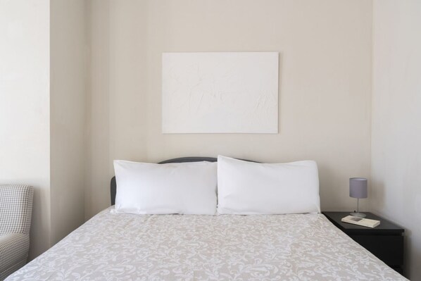 1 多间卧室、WiFi