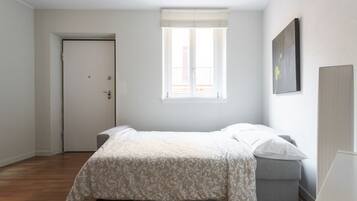 1 camera, Wi-Fi, lenzuola