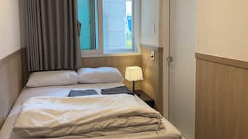Basic Double Room (non-Korean nationals only) | Laptop workspace, free WiFi