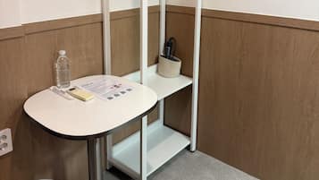 Basic Single Room (non-Korean nationals only) | Laptop workspace, free WiFi