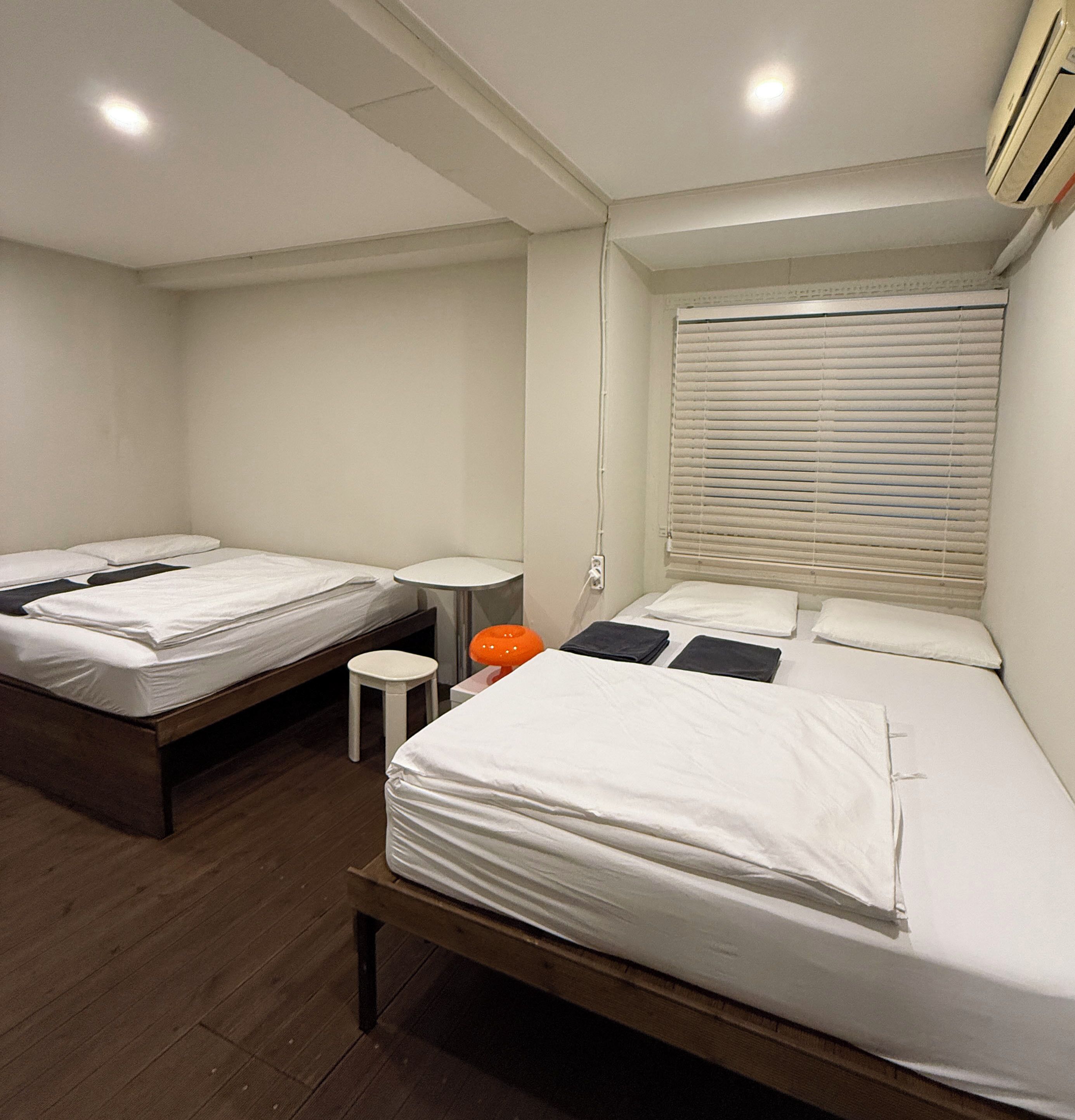 Basic Quadruple Room (non-Korean nationals only)