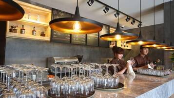 Bar (in der Unterkunft)