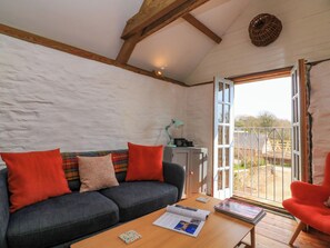 Living area - The Granary (Totnes)