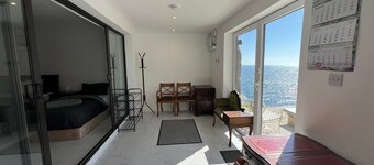 Seaview Apartment in Charming Onchan - Sleeps 4, Fast WiFi