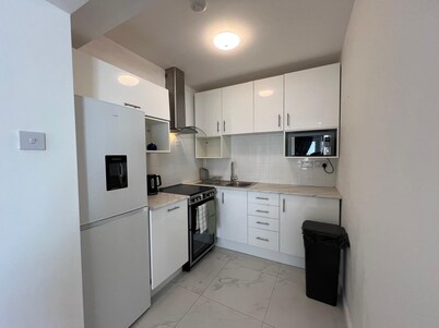 Seaview Apartment in Charming Onchan - Sleeps 4, Fast WiFi