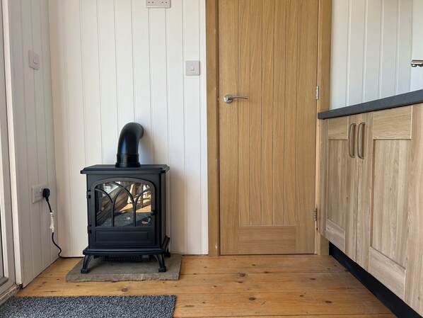 Interior - Cosy dog friendly shepherds hut near Durham (Durham)