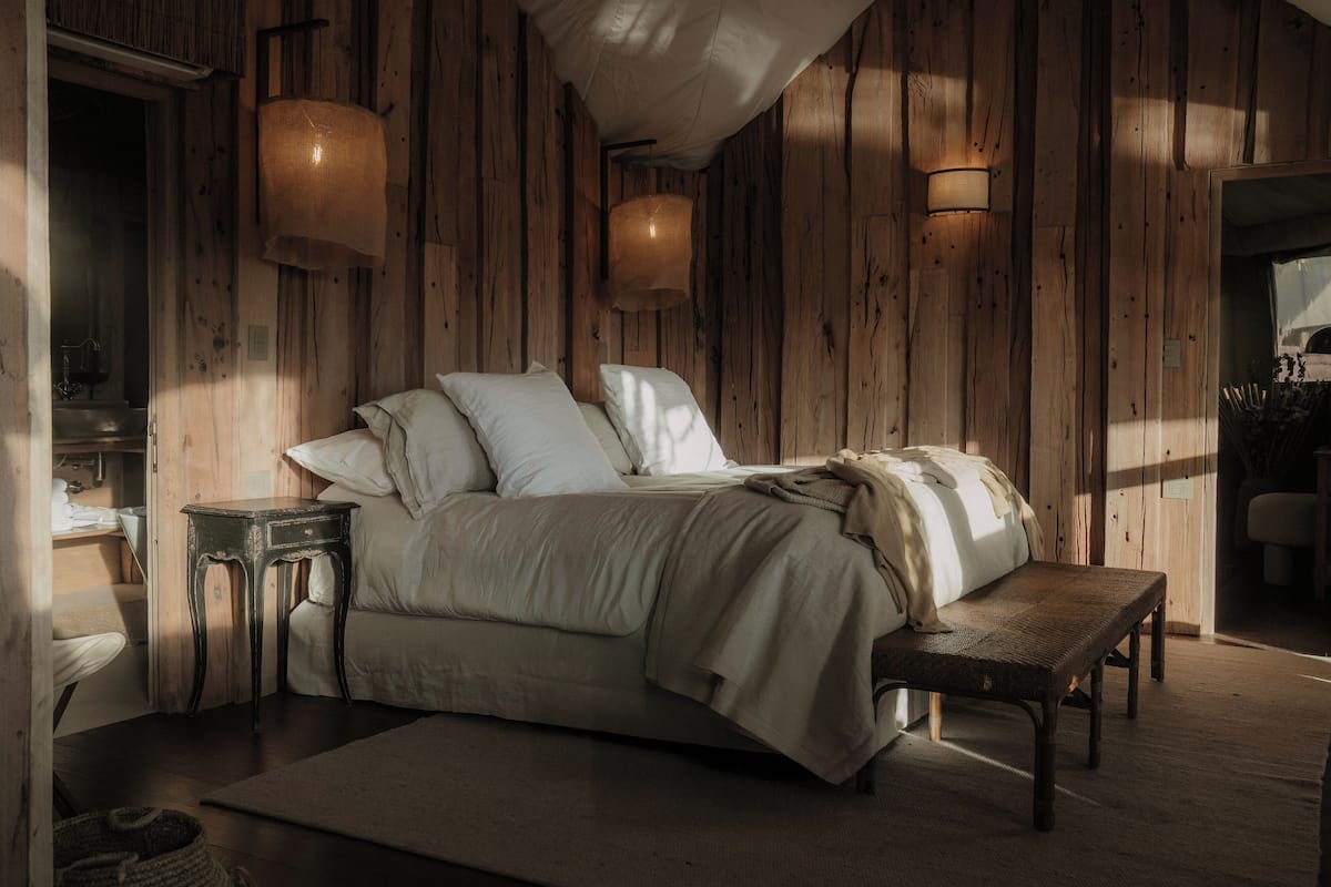 Frette Italian sheets, premium bedding, down duvets, pillow-top beds