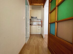 Interior - smichel sea and chuerch view (Menton)