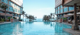 Apec Mandala Sunrise & Sea View