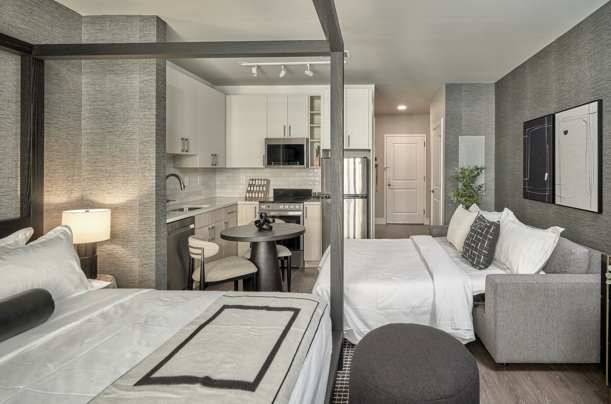 Photo 28 of Designer Luxury in Center City