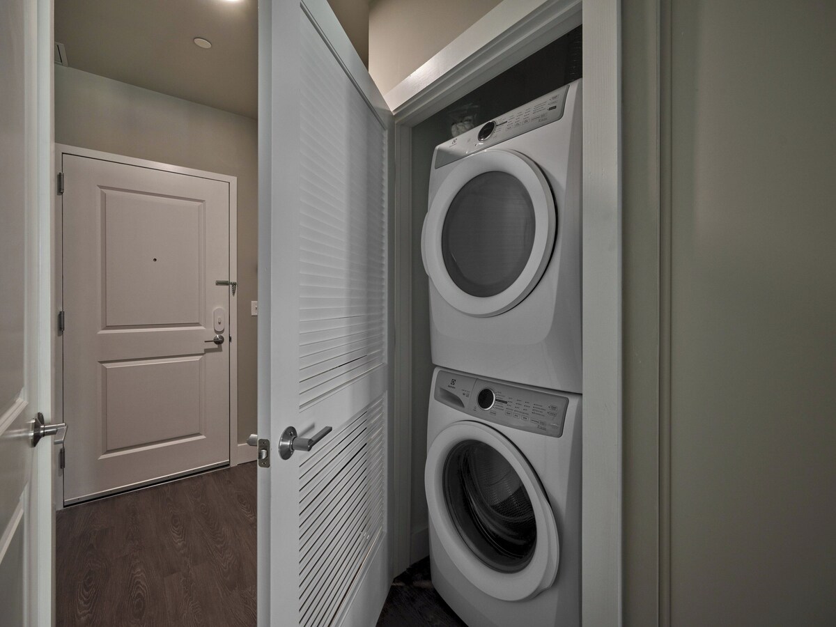 Photo 33 of Designer Luxury in Center City
