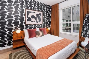 2 bedrooms, desk, iron/ironing board, travel cot