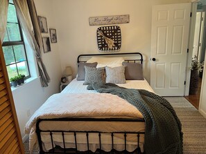 2 chambres, lit parapluie, Wi-Fi, draps fournis