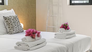 3 bedrooms, in-room safe, free WiFi