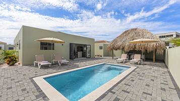 Private pool