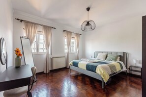 5 bedrooms, free WiFi - Casa José e Maria with garden Braga center, 25 min from the sea, 34 min from PNP Gerês (Braga)