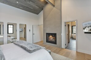 6 habitaciones, tabla de planchar con plancha, wifi y ropa de cama 